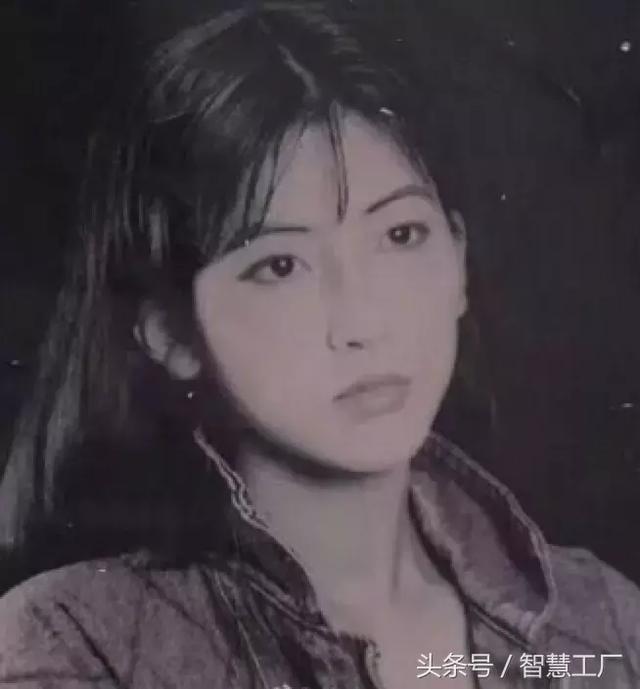 當年我媽是女神！網友曬出「爸媽零修圖年輕舊照」　張張驚艷「神顏值贏過一堆明星」爸爸根本郭富城