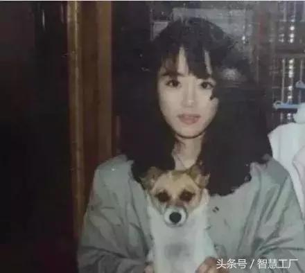 當年我媽是女神！網友曬出「爸媽零修圖年輕舊照」　張張驚艷「神顏值贏過一堆明星」爸爸根本郭富城