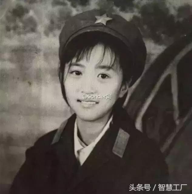 當年我媽是女神！網友曬出「爸媽零修圖年輕舊照」　張張驚艷「神顏值贏過一堆明星」爸爸根本郭富城