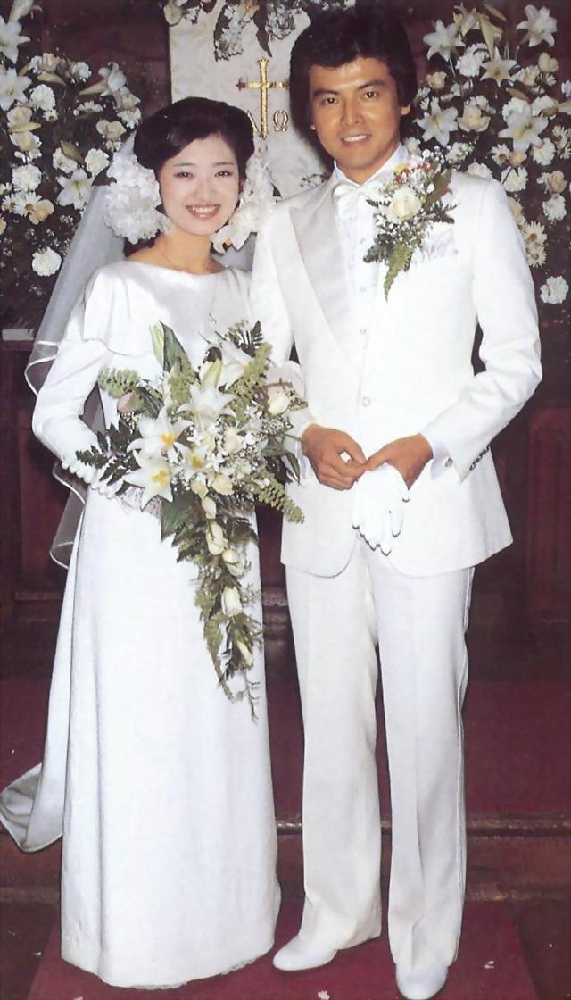 閃婚引退45年！66歲資深女星「上街買菜被目擊」樸素模樣曝光　昔清純玉女「如今成鄰居阿姨」網羨：活成人生贏家