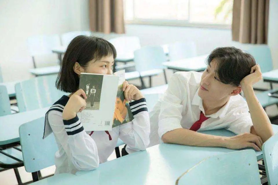 16歲女兒：「爸，我今晚要去男朋友家睡」　父親的做法「堪稱典範」令無數網友狂讚：明智又暖心