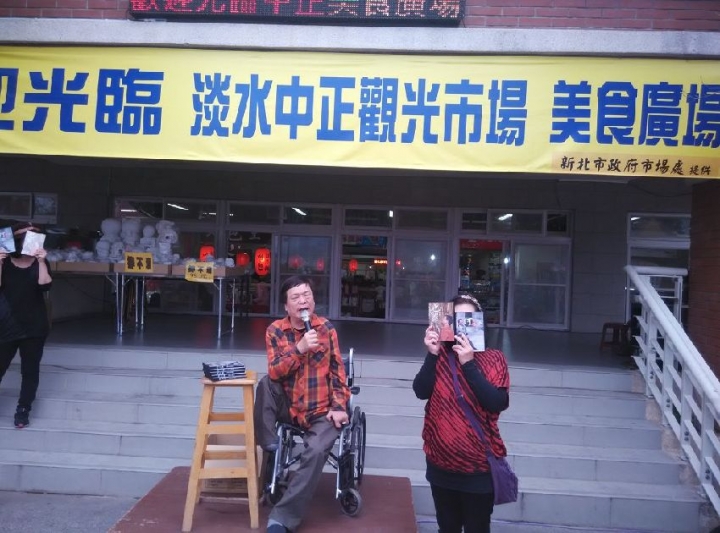 消失整整8年！阿吉仔一夕負債3千萬「被迫街頭賣唱」　不輕易落淚認輸「如今近況曝光」超激勵人心