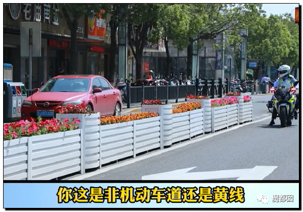 女騎警路邊「喊話違規車主」走紅！溫柔獨特執勤畫面曝光　「甜美聲線」令網友淪陷：根本聽不夠　