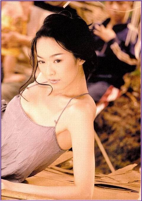 她是林志玲師姐！嫁入豪門孕期「遭老公7次重手」　 被閨蜜介入離婚「苦練廚藝獲獎」54歲依舊漂亮