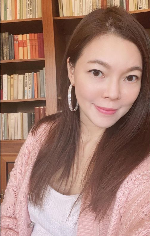 不大肆慶祝！曾馨瑩每年生日「必騰出時間行善」今年2女兒也加入　一口氣「慷慨捐300萬」給她們最好身教