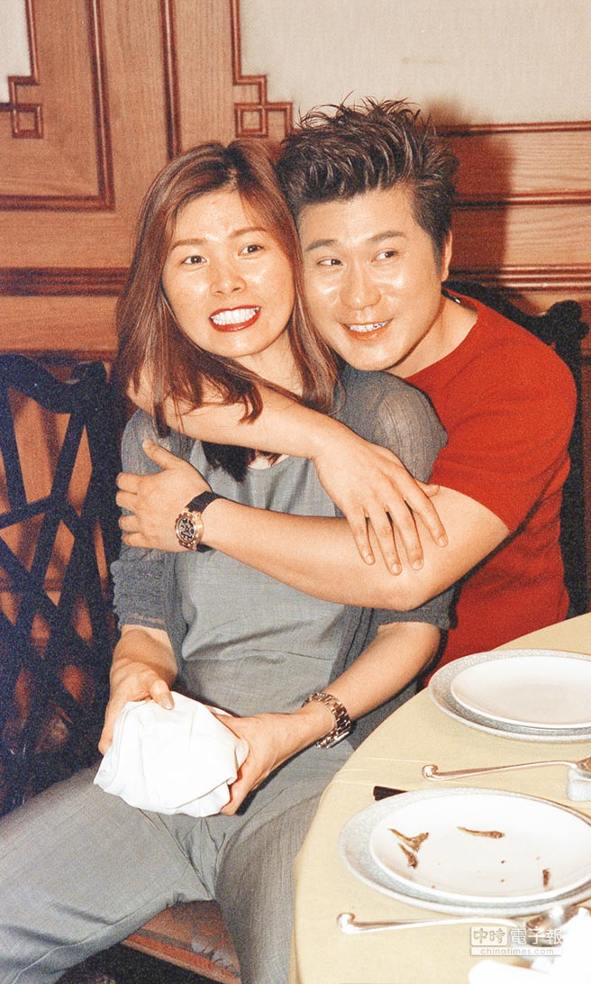當不了愛人當家人！胡瓜離婚「20年前內幕曝光」　當年「妻子主動放他走」20年情誼惹哭網：最佳前妻