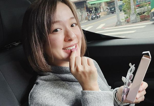 大家有聽過嗎？女星看到「攤販賣邱立母」滿頭問號　PO照求答案「網友出面解答」：講國語不行啦
