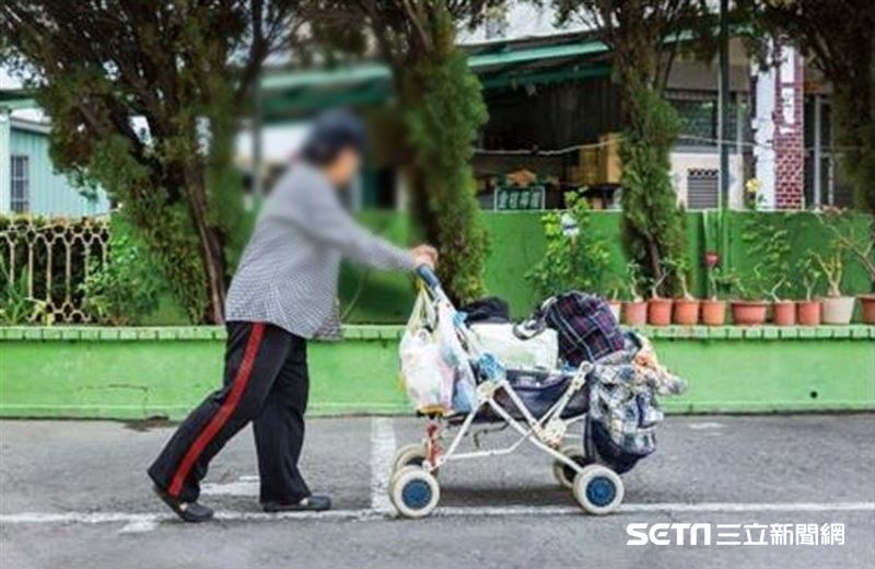 丈夫兒子過世75歲獨居嬤撿回收、住破屋度日　月花千元租屋仍需借廁所
