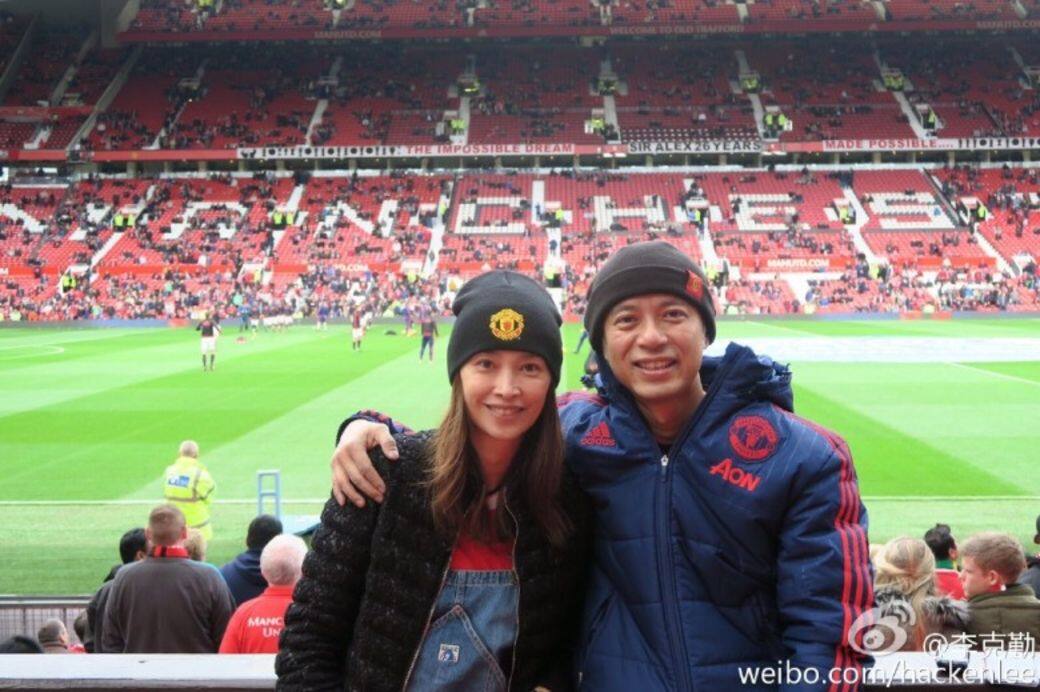一見鍾情就是30年！54歲男星「談起愛妻仍臉紅」：她是無可取代的女人　「財政大權全歸她」要太太安心當少奶奶