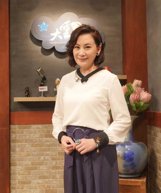 每天操20小時！陳亞蘭驚傳「心臟出問題」咬牙苦撐　病況曝光嘆：「裝上心臟儀器了」