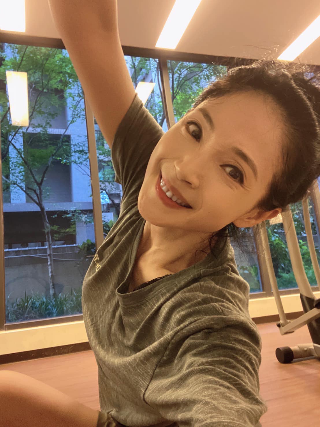 相伴14年！方季惟父母雙亡「摯愛又病倒」　「心臟衰竭不治」她爆哭：只剩我自己