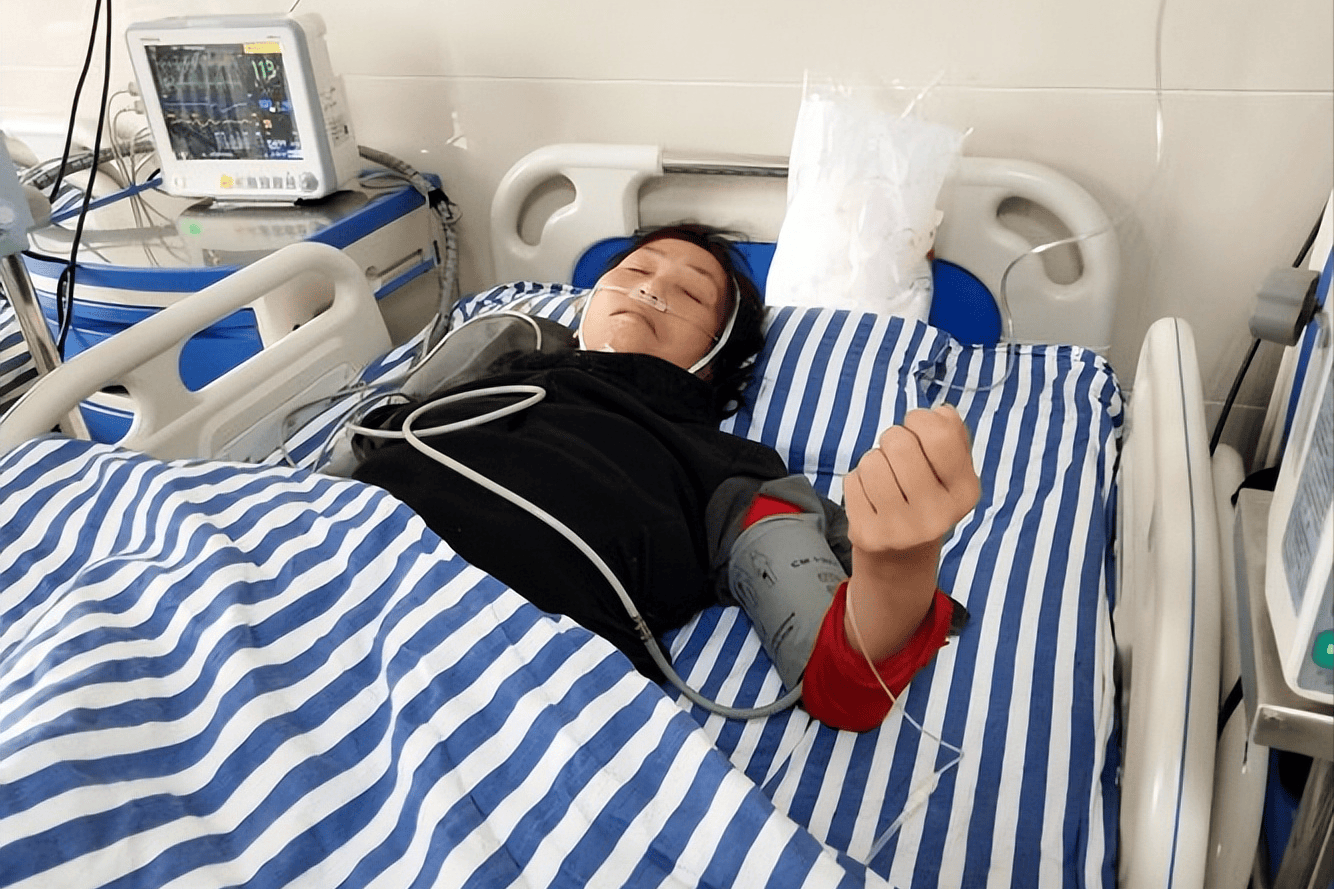 48歲阿姨「洗澡後腦梗」3小時送命！醫忠告：洗澡時「2件事多注意」...