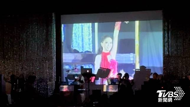 劉真逝世4年！21年搭檔演出「三分鐘畫面」劉媽媽頻拭淚　辛龍缺席內幕曝光