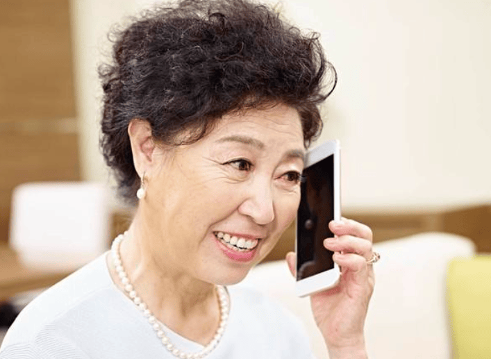 婆婆幫小姑帶孩子！我生孩子「我媽給我請月嫂」，接下來婆婆做一事「讓我做完月子就想離婚」