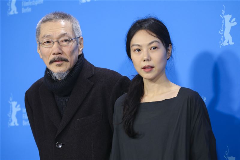 愛上大22歲導演！小三女星高調「談不倫戀9年」爆懷孕　「預產期曝光」他重學開車陪產檢