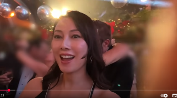 課金2萬！40歲女星「參加富商趴找真愛」內部照曝光　她傻眼：「幻想破滅....」