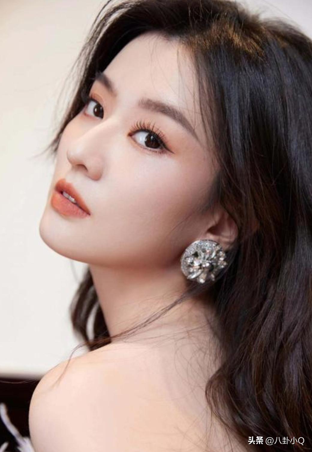 被爆偷嫁豪門！31歲當紅女演員「驚喜亮相圓一圈」　網卻狂讚「變胖反而更美」：被愛情滋潤的模樣❤️
